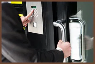 Portland Quickly Locksmith Portland, OR 503-403-0768 - 10-comm-lock